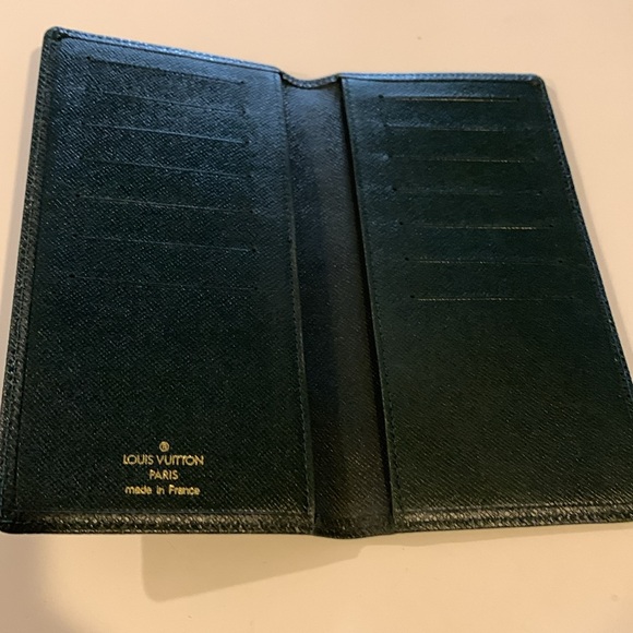 Beautiful Collectors Piece Louis Vuitton Excellent Condition - Picture 5 of 10